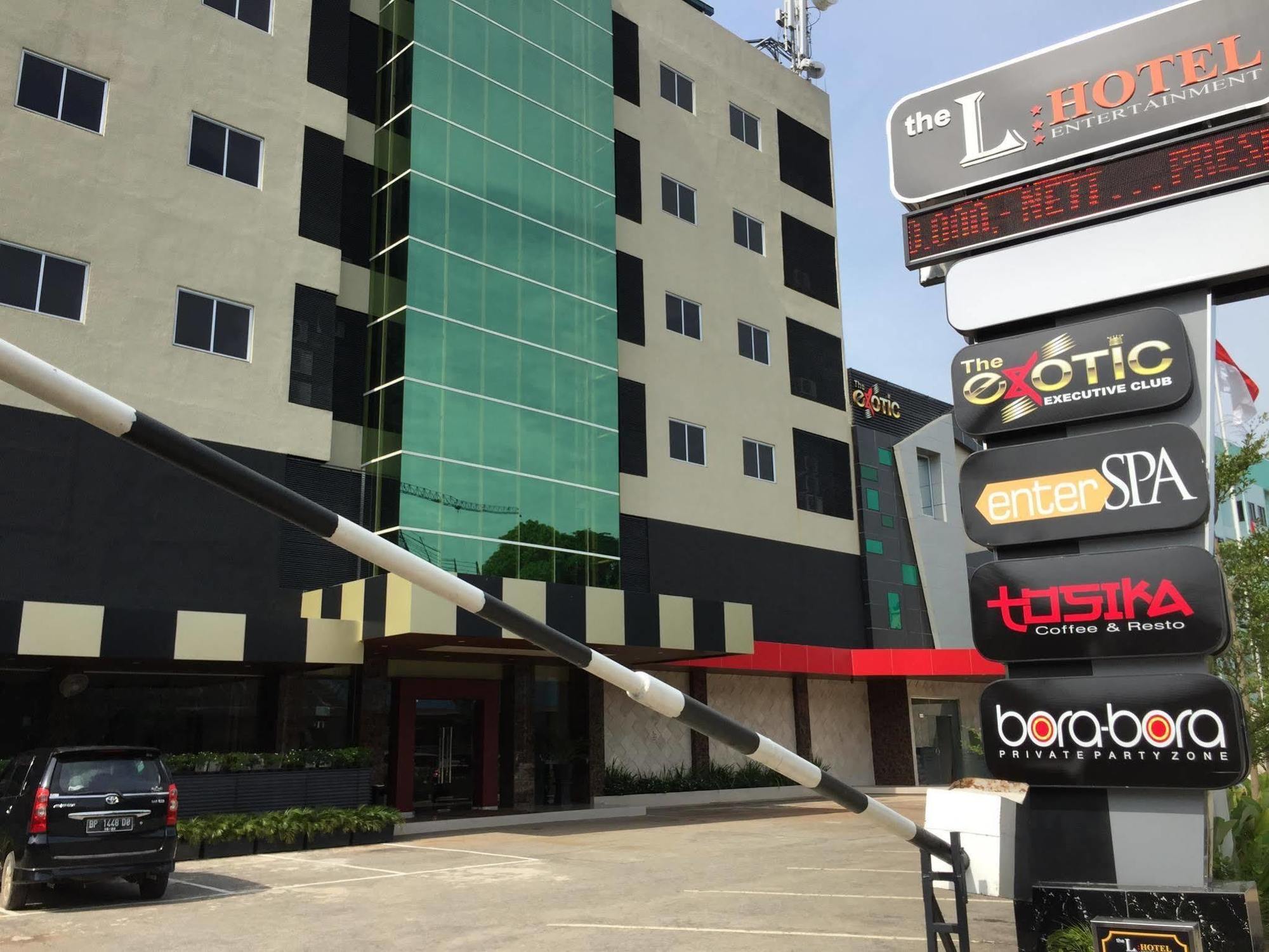 โรงแรมเดอะ แอล เอนเตอร์เทนเมนต์ Batam ภายนอก รูปภาพ