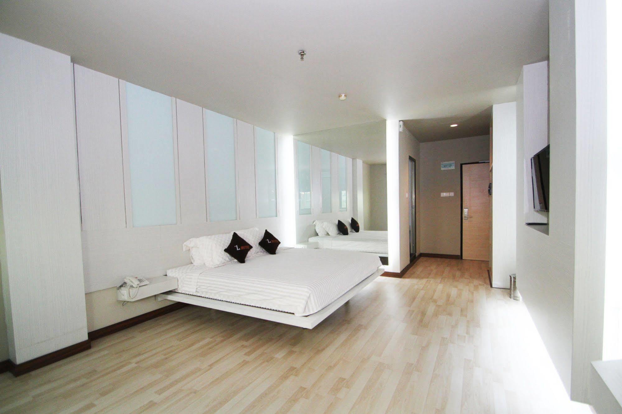 โรงแรมเดอะ แอล เอนเตอร์เทนเมนต์ Batam ภายนอก รูปภาพ
